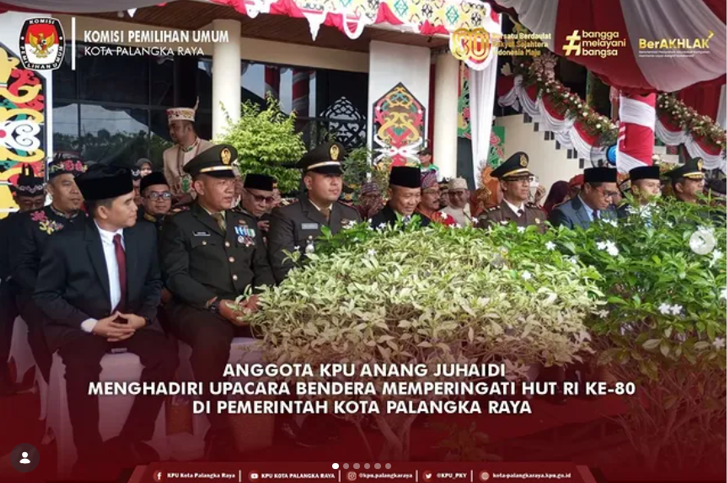 Anggota KPU Anang Juhaidi Menghadiri Upacara Bendera Bendera Memperingati Upacara Bendera