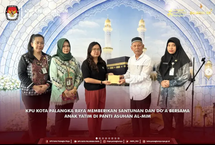 KPU Kota Palangka Raya Memberikan Santunan dan Doa Bersama Anak Yatim di Panti Asuhan Al-Mim